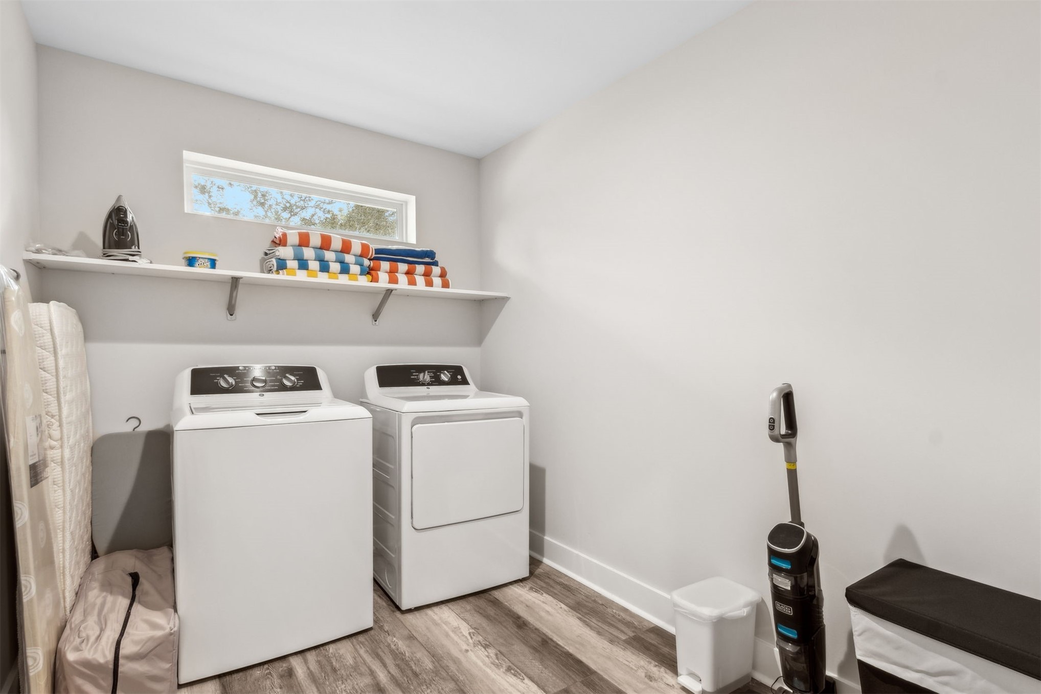 2017 Ryan Road Fernandina Beach, FL 32034 - Photo 25 of 39 a utility room with dryer and washer