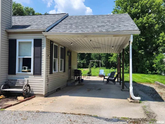 $125,000 | 820 Airport Road, Mount Vernon, IL 62864