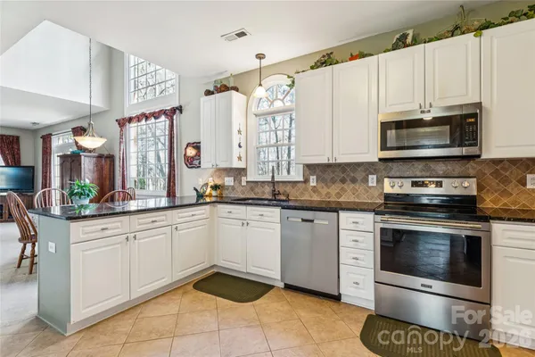 $575,000 | 152 Lockerbie Lane, Mooresville, NC 28115