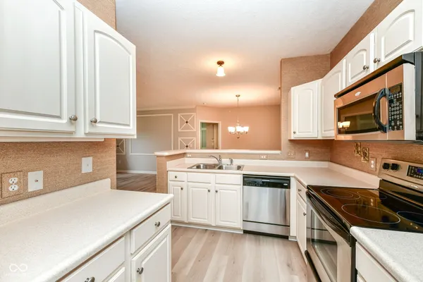 $179,900 | 17201 Gunther Boulevard, Unit 101, Westfield, IN 46074