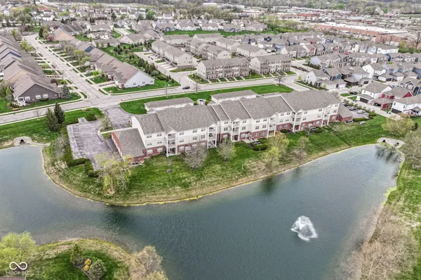 $179,900 | 17201 Gunther Boulevard, Unit 101, Westfield, IN 46074