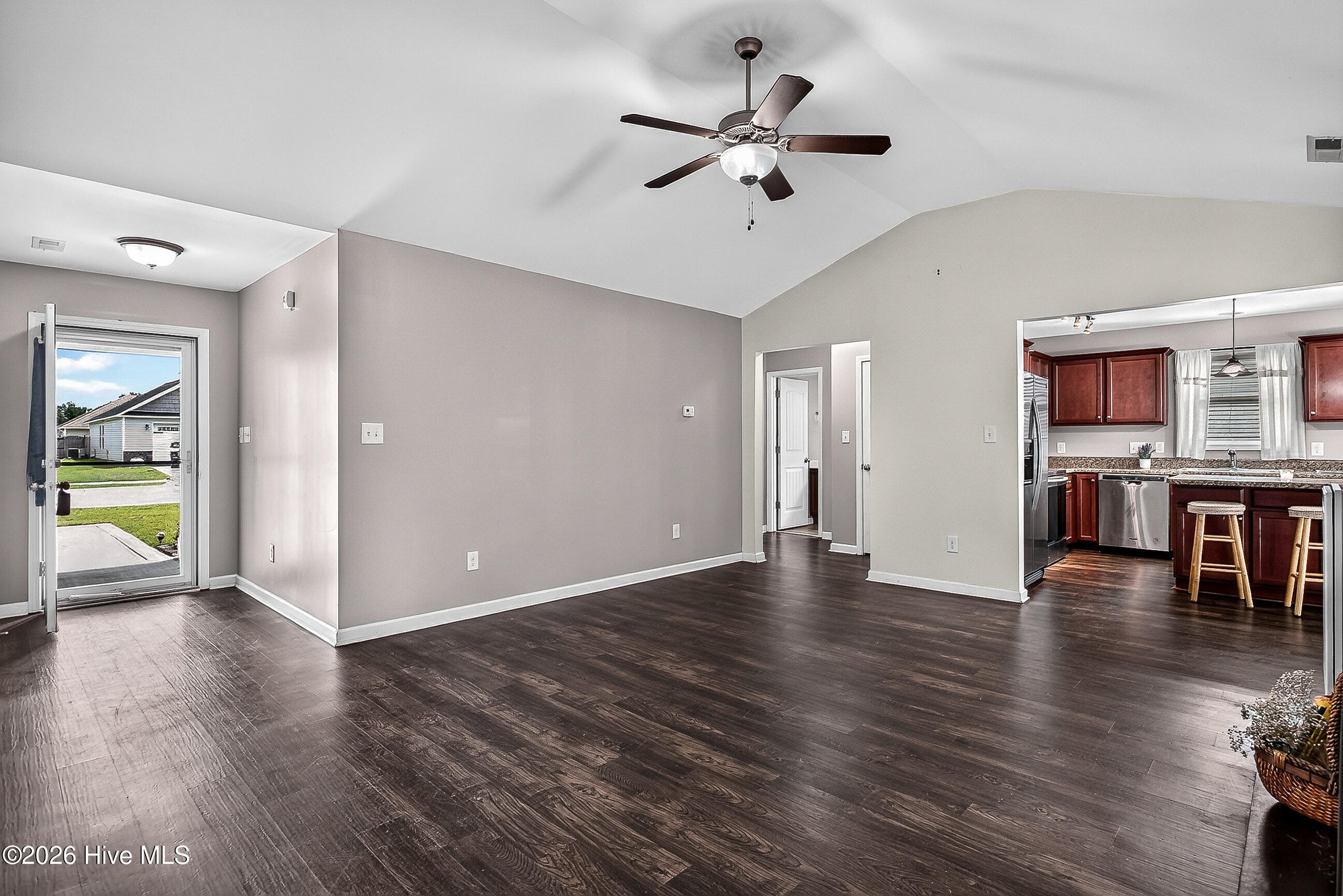 253 Merin Height Road Jacksonville, NC 28546 - Photo 8 of 36