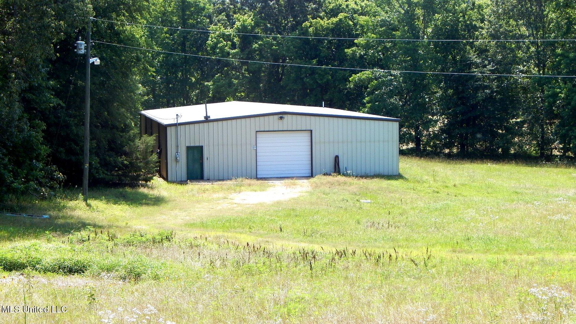 2450 Longtown Road Sarah, MS 38665 - Photo 34 of 60 DSCN6971