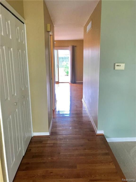 42465 Proctor Road Canton, MI 48188 - Photo 10 of 32