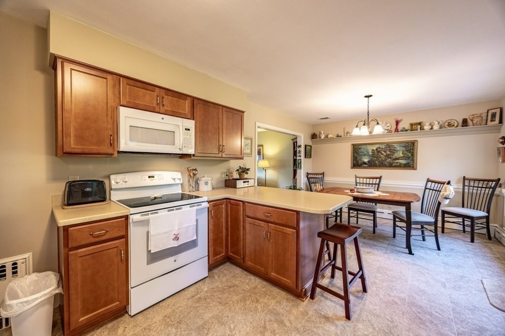 63 Cottage Street Fairhaven, MA 02719 - Photo 12 of 42