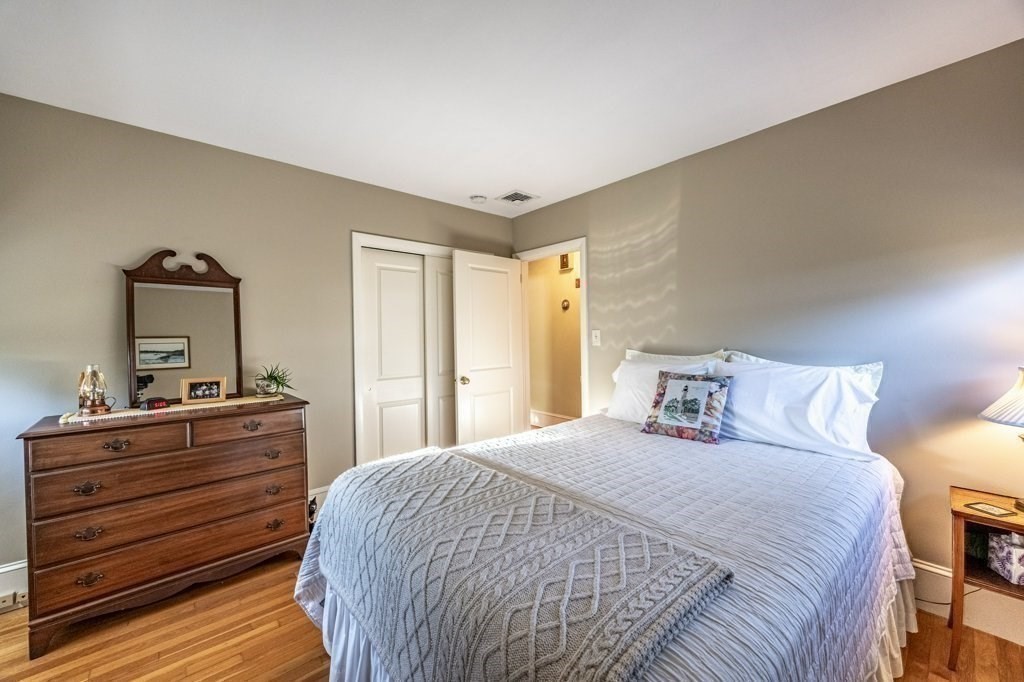 63 Cottage Street Fairhaven, MA 02719 - Photo 21 of 42