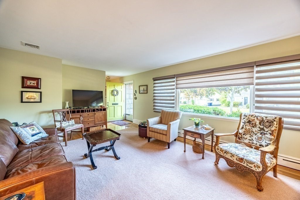 63 Cottage Street Fairhaven, MA 02719 - Photo 8 of 42