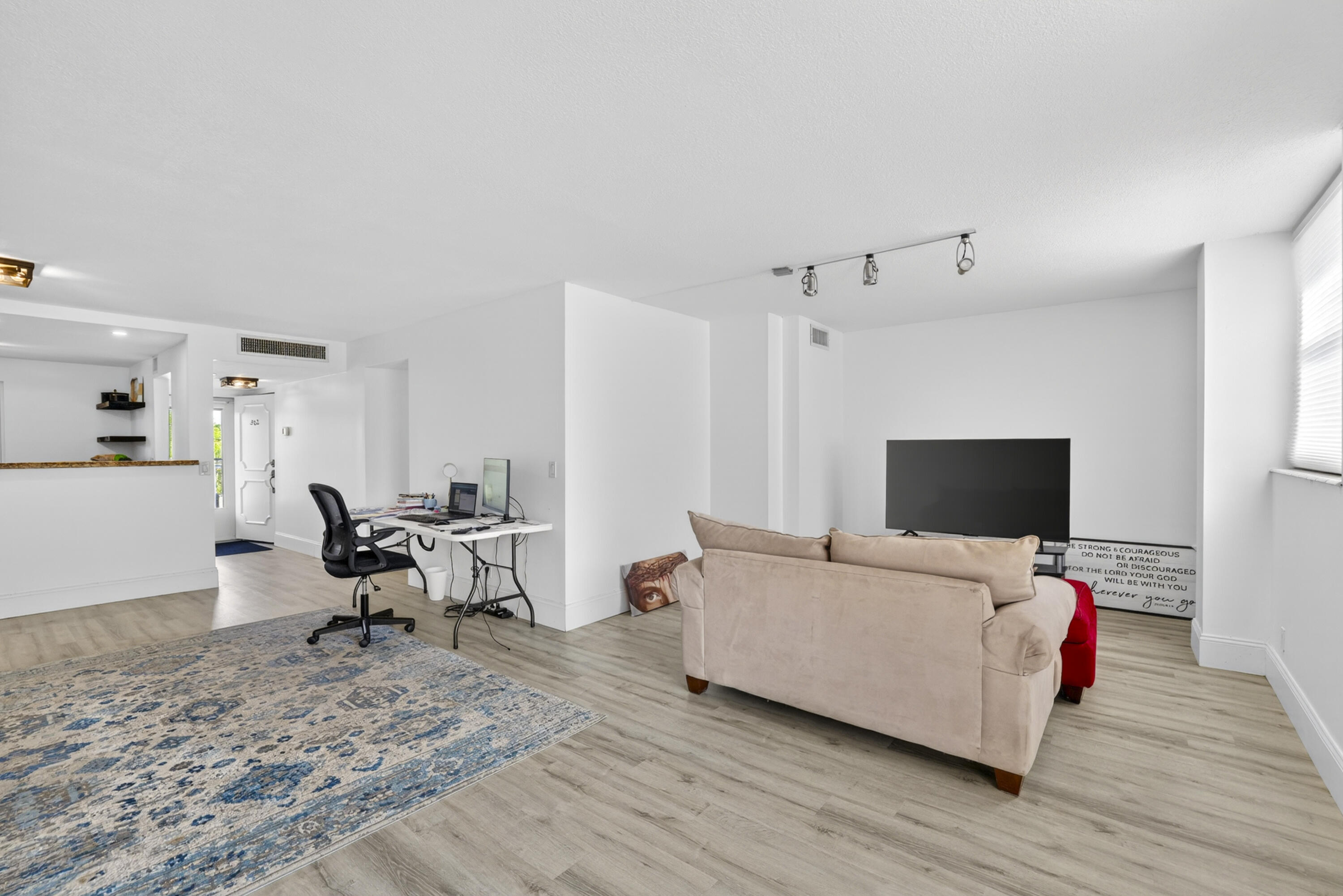 5961 Northwest 2nd Avenue, Unit 302 Boca Raton, FL 33487 - Photo 13 of 31 12-8I8A0422