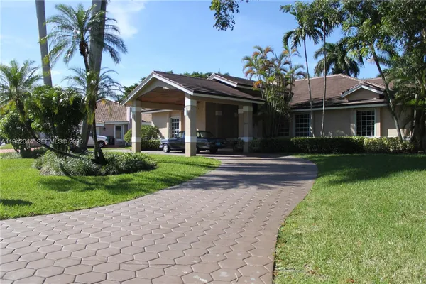 $1,750,000 | 7439 Southwest 168th Terrace, Palmetto Bay, FL 33157