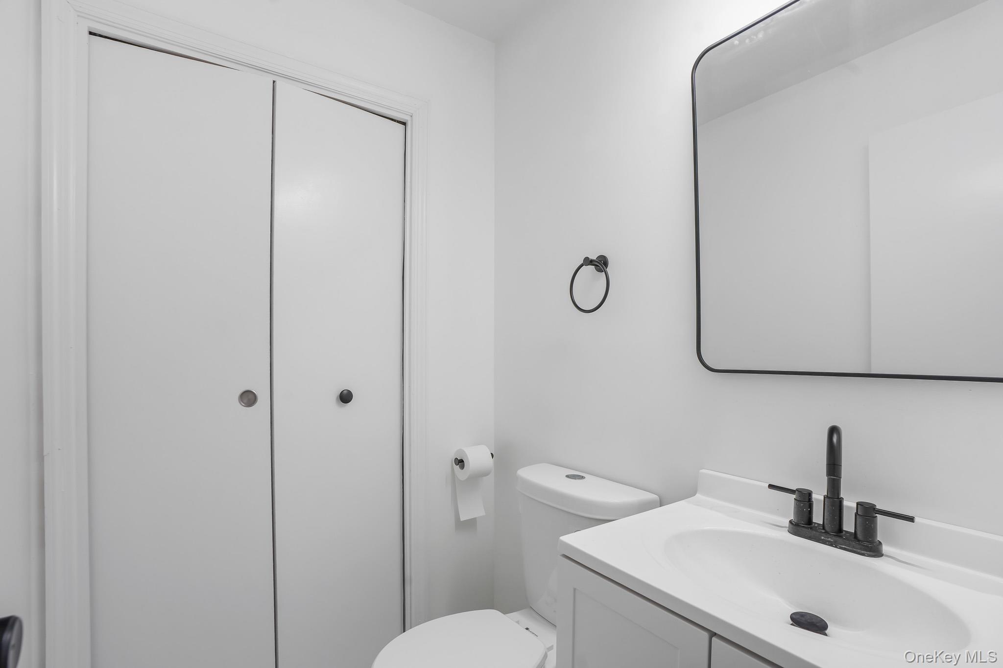 18 Spruce Court Fishkill, NY 12524 - Photo 9 of 20