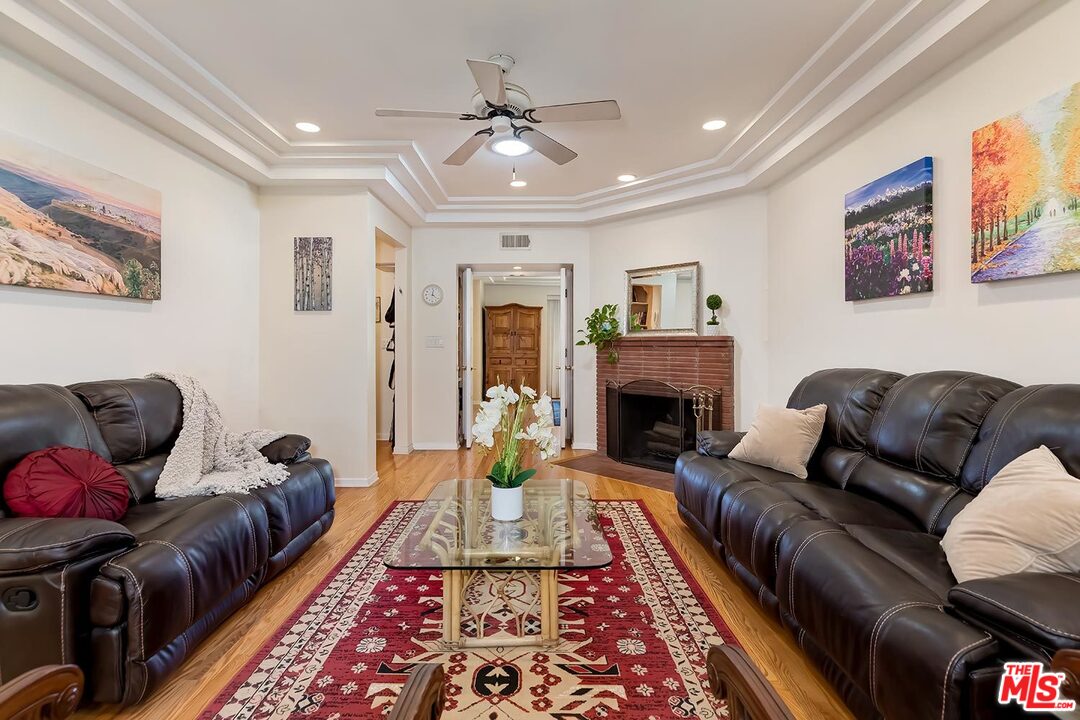 1612 Reeves Street Los Angeles, CA 90035 - Photo 9 of 34 Gallery Image 9