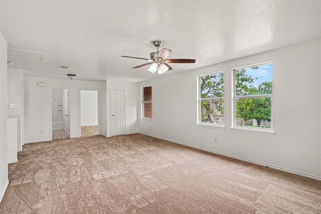 7656 Sienna Ridge Lane Fort Worth, TX 76131 - Photo 9 of 17