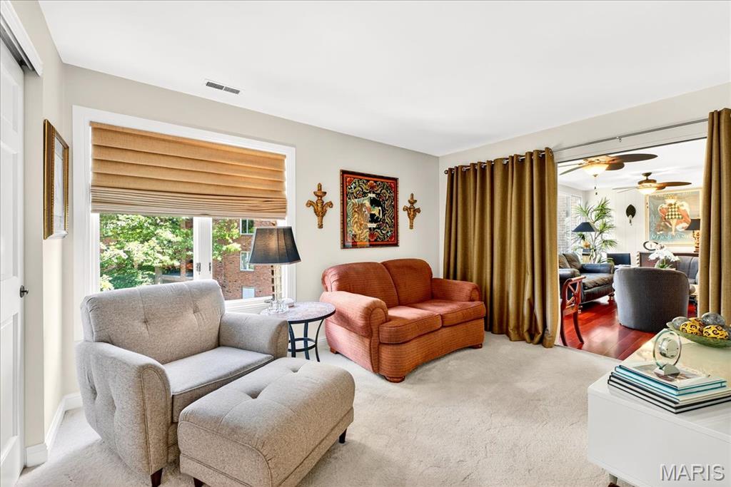 14308 East Conway Meadows Court, Unit 203 Chesterfield, MO 63017 - Photo 23 of 36