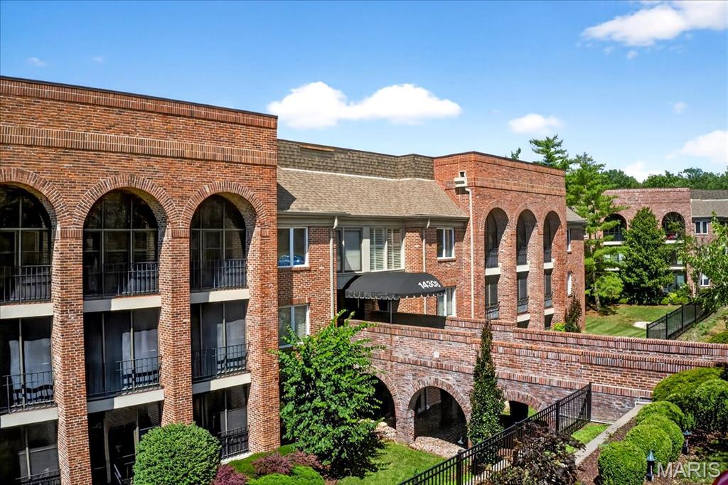 14308 East Conway Meadows Court, Unit 203 Chesterfield, MO 63017 - Photo 35 of 36