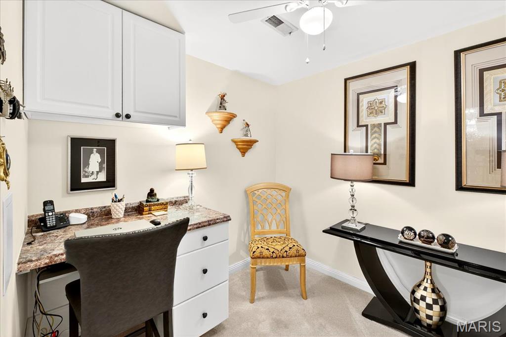 14308 East Conway Meadows Court, Unit 203 Chesterfield, MO 63017 - Photo 6 of 36