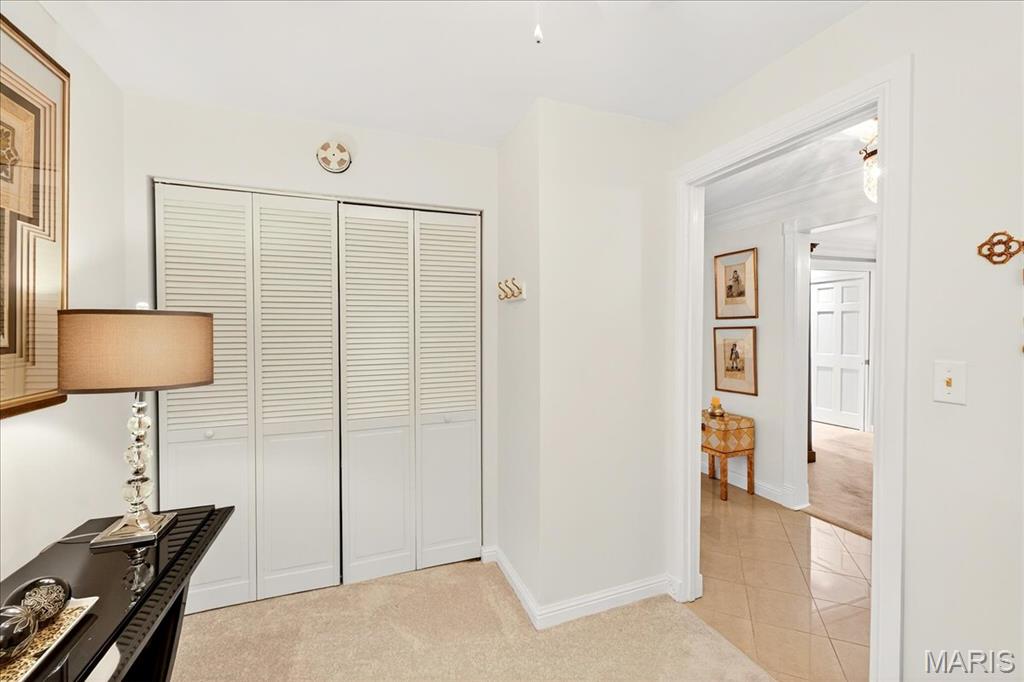 14308 East Conway Meadows Court, Unit 203 Chesterfield, MO 63017 - Photo 7 of 36