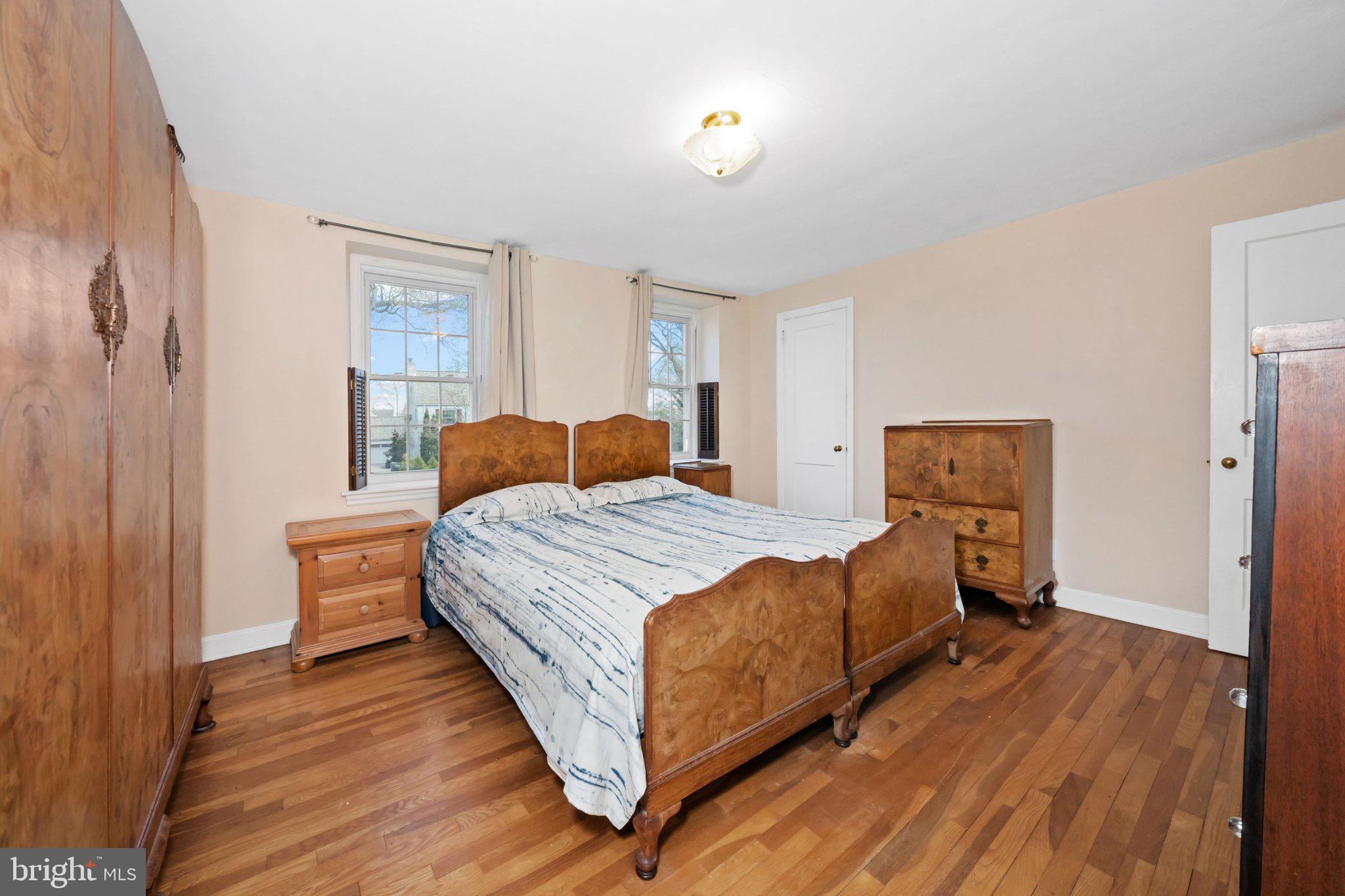 512 Lennox Road Wilmington, DE 19809 - Photo 16 of 28 Charming bedroom with vintage appeal.