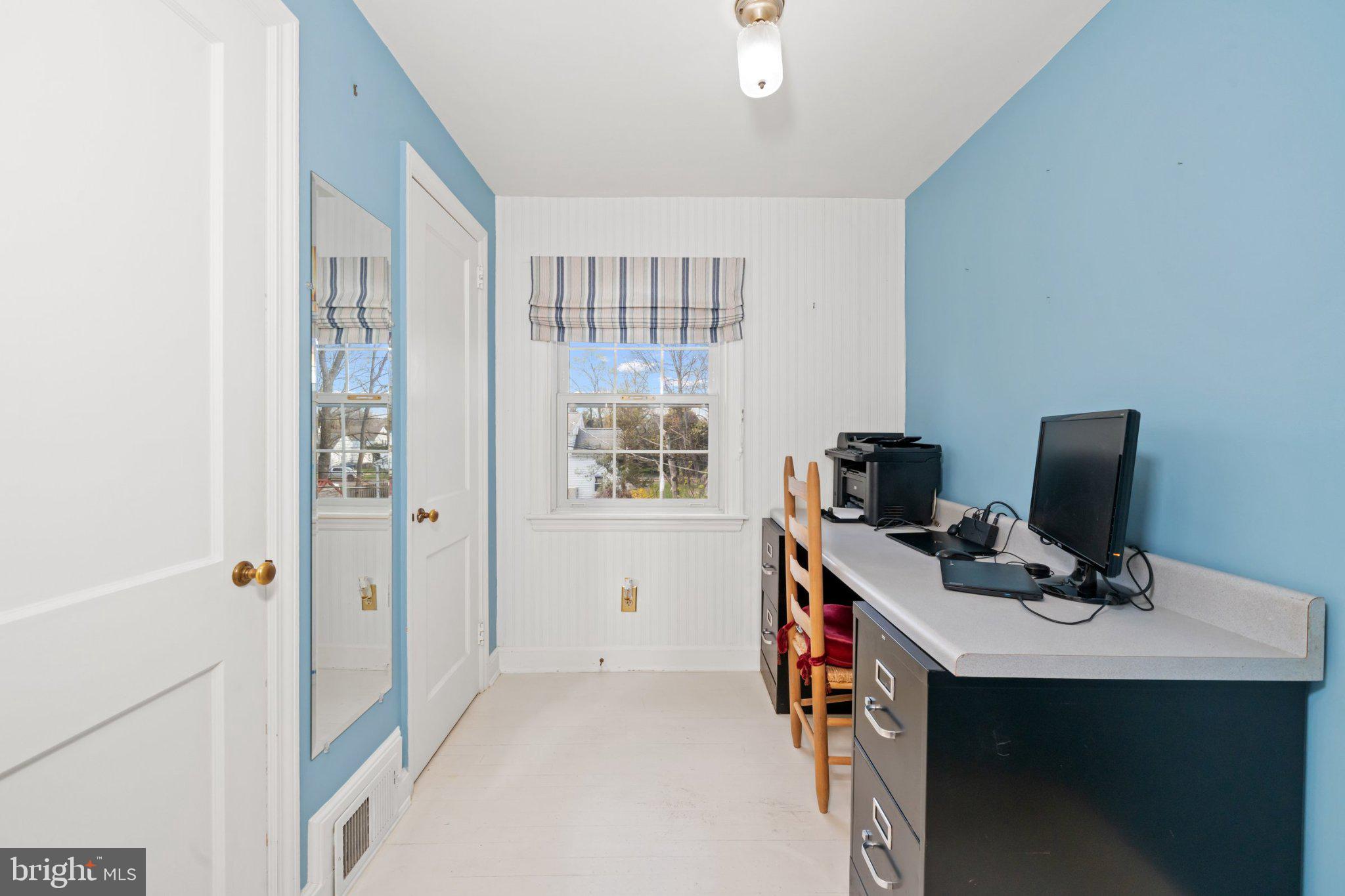 512 Lennox Road Wilmington, DE 19809 - Photo 25 of 28 Bright and airy home office space.