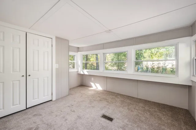 $140,000 | 49 Lindenshire Avenue, Exeter, NH 03833