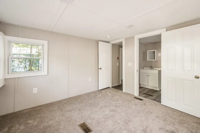 $140,000 | 49 Lindenshire Avenue, Exeter, NH 03833