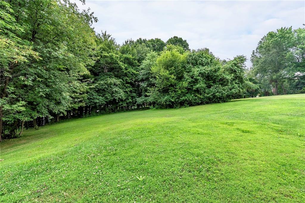 268 Shafer Road Moon Township, PA 15108 - Photo 2 of 25 Gallery Image 2