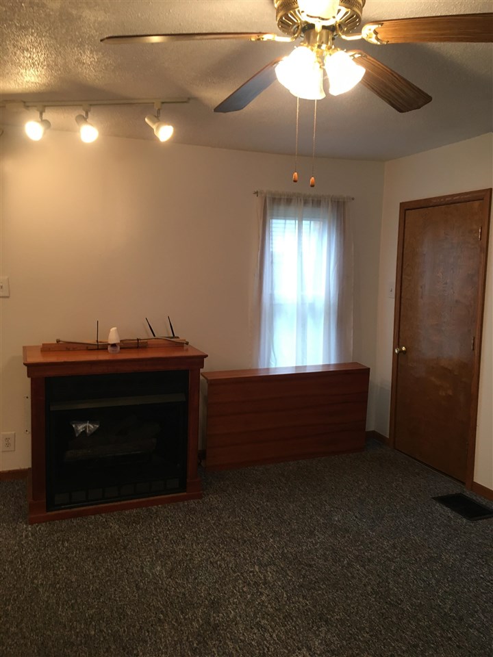 7639 South Crystal Road Carson City, MI 48811 - Photo 16 of 25 1894784-15.JPG