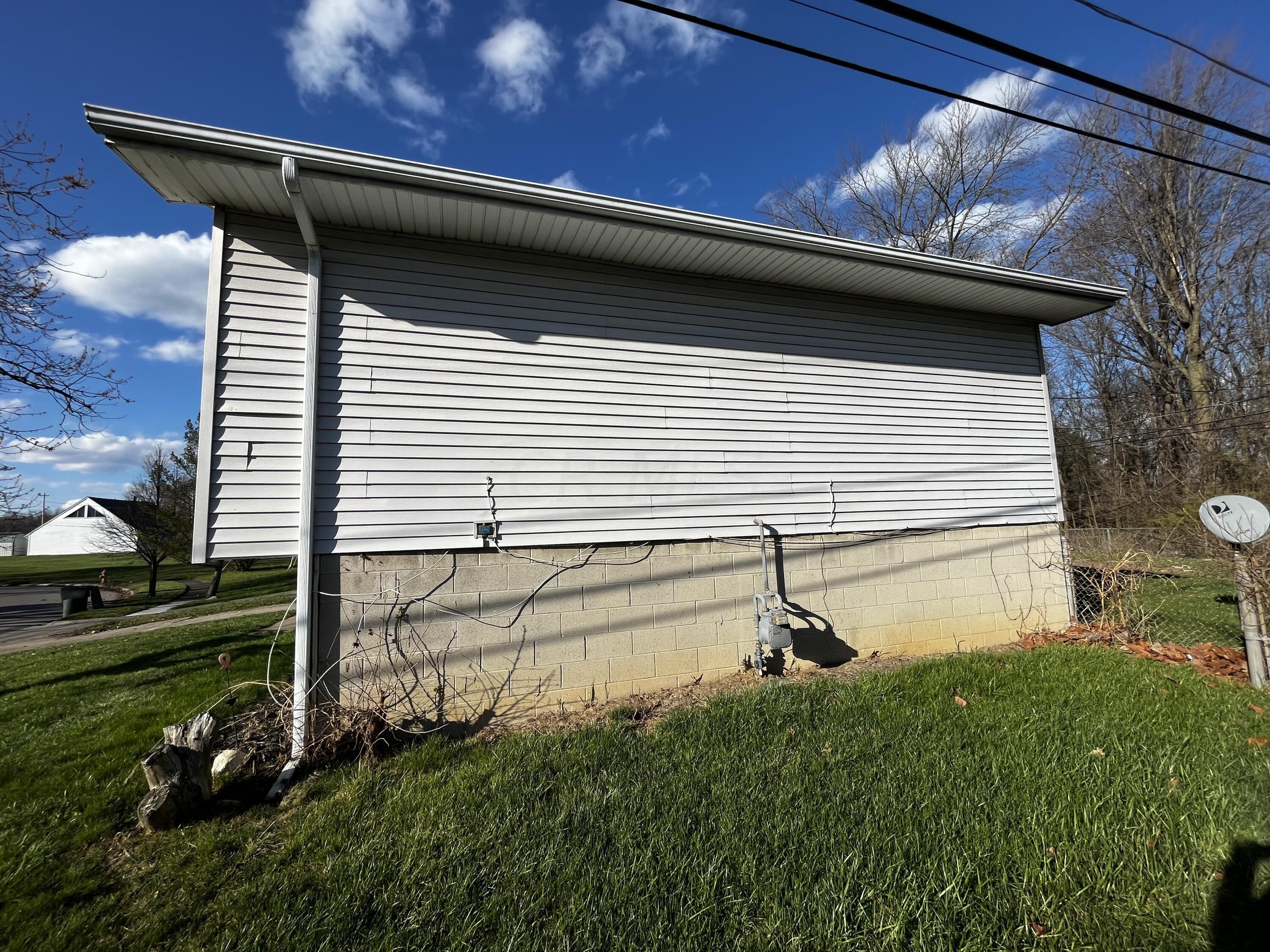 1966 Brocton Road Columbus, OH 43219 - Photo 20 of 21 IMG_4493