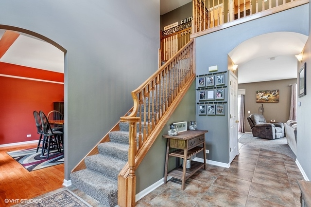 2601 Spring Leaf Drive Spring Grove, IL 60081 - Photo 6 of 38