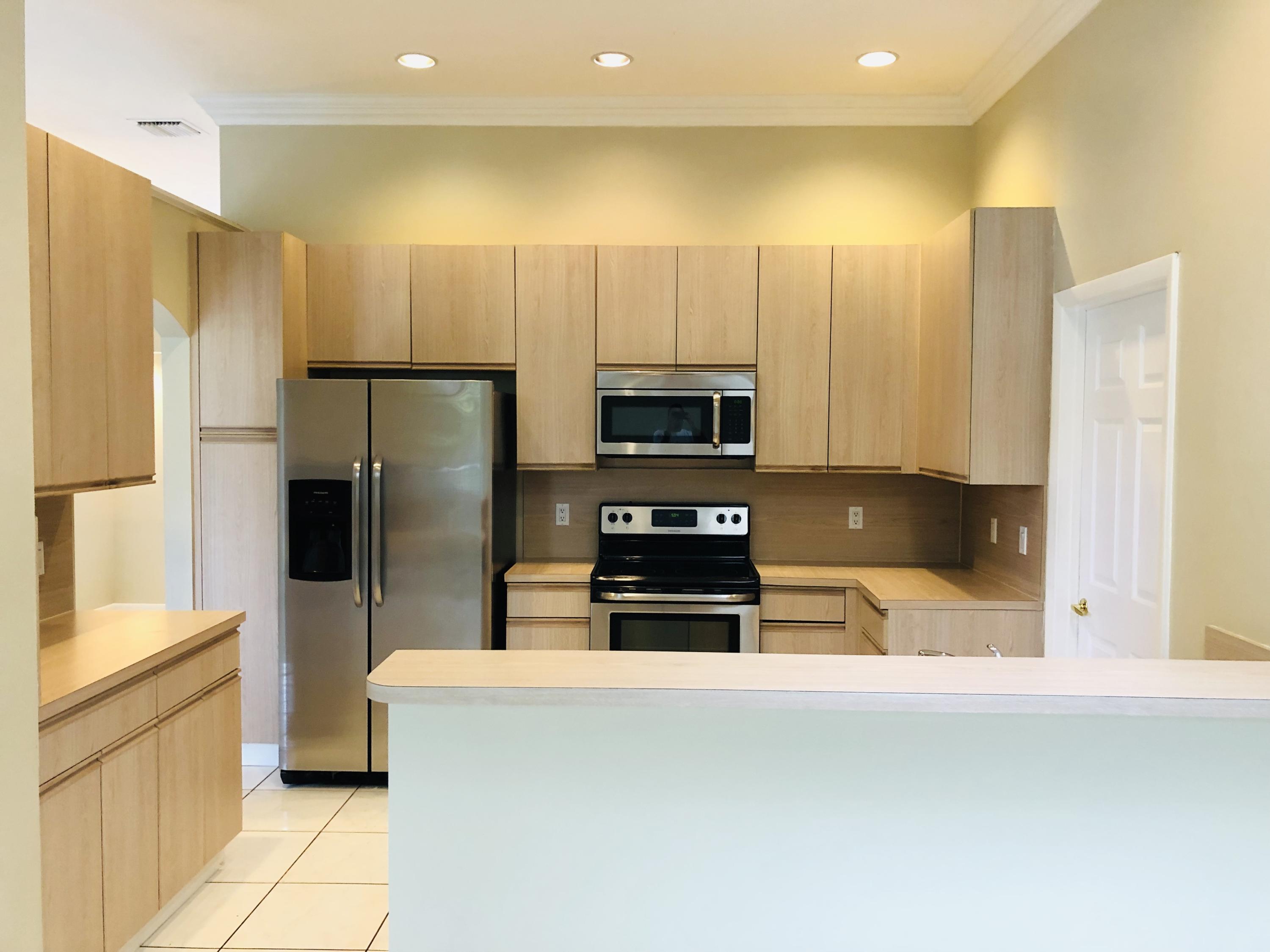 23441 Torre Circle Boca Raton, FL 33433 - Photo 2 of 18 IMG_9940