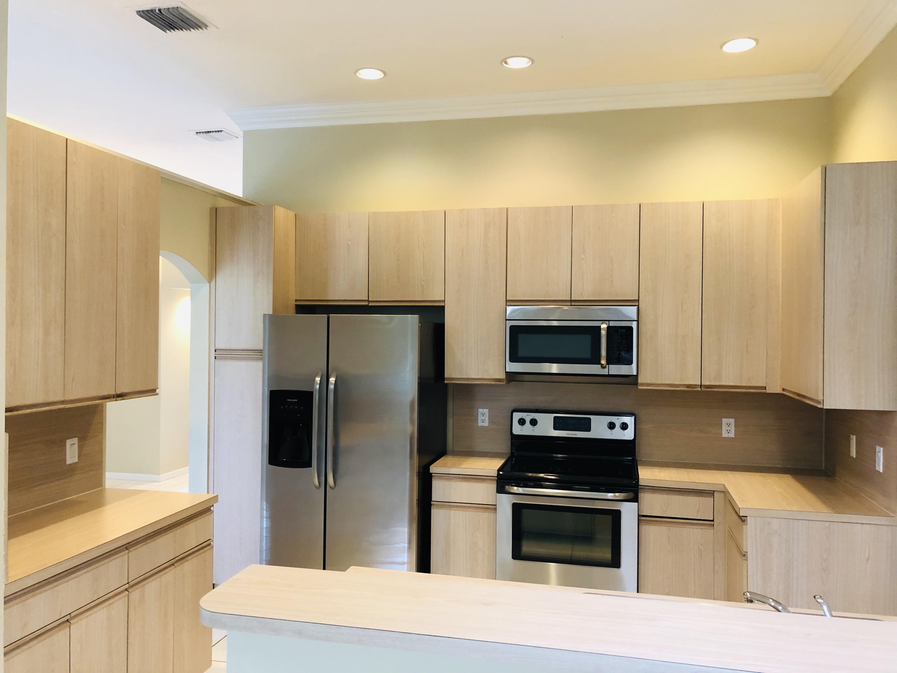 23441 Torre Circle Boca Raton, FL 33433 - Photo 3 of 18 IMG_9941