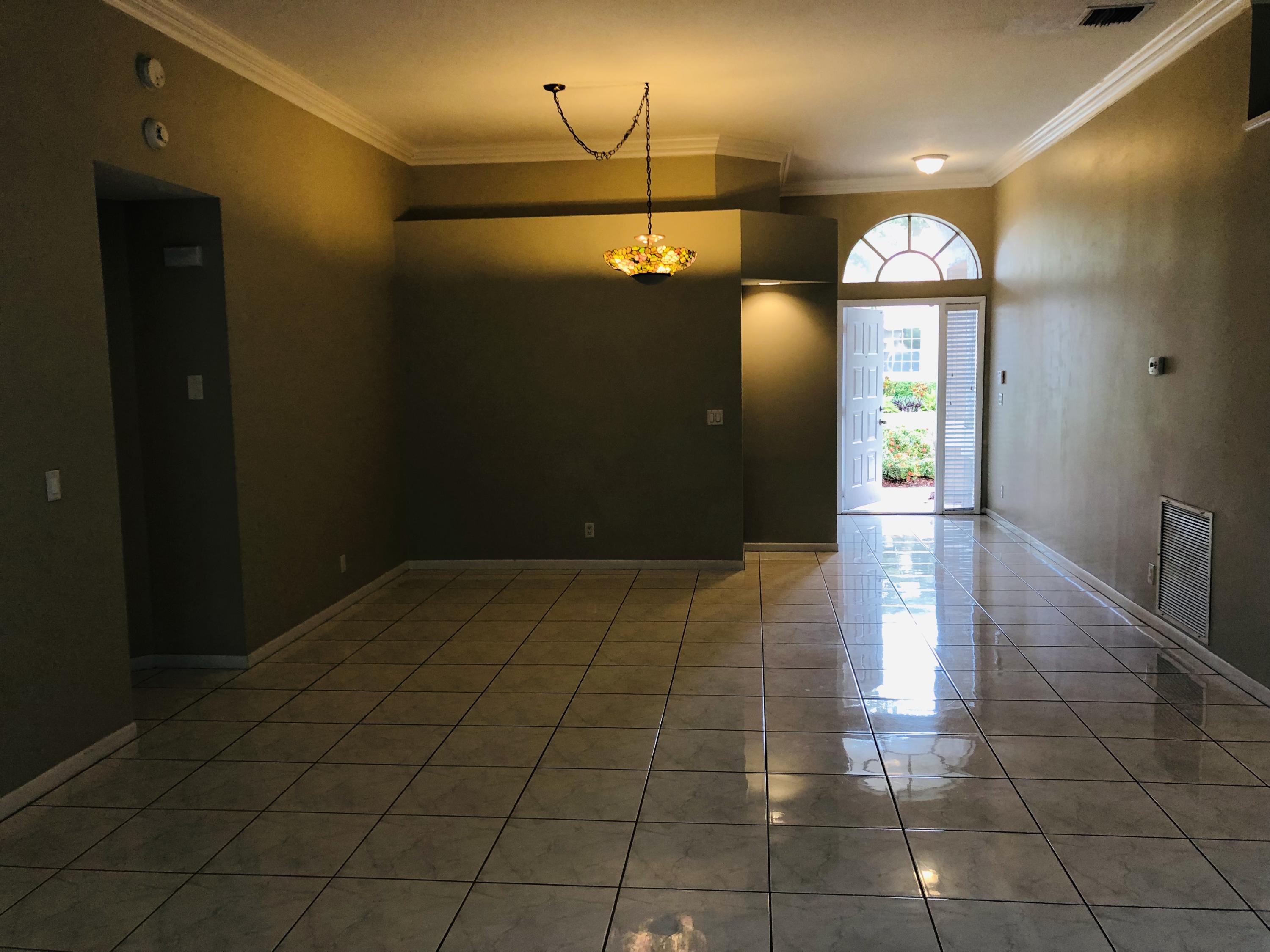 23441 Torre Circle Boca Raton, FL 33433 - Photo 7 of 18 IMG_9946
