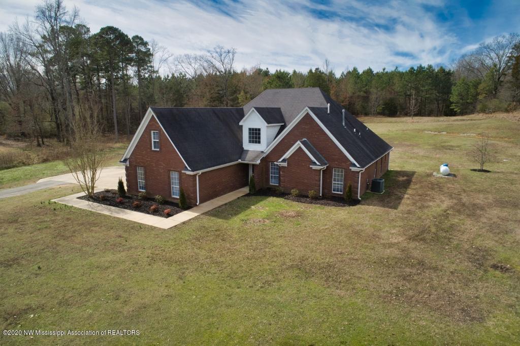 751 Shinault Road Byhalia, MS 38611 - Photo 3 of 44 DJI_0277 (1024x682)