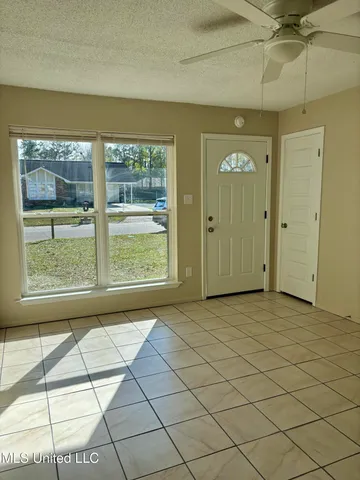 $1,200 | 1616 Timber Lane Road, Gautier, MS 39553