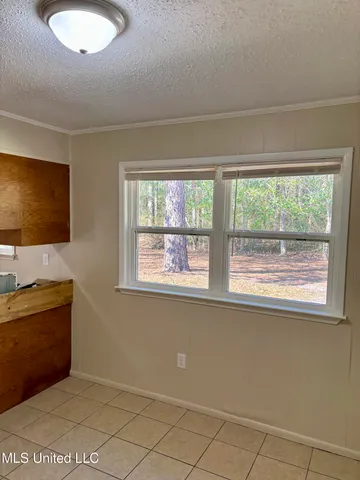 $1,200 | 1616 Timber Lane Road, Gautier, MS 39553