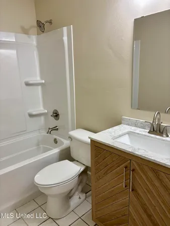 $1,200 | 1616 Timber Lane Road, Gautier, MS 39553