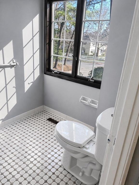 12 Woodland Road Westfield, MA 01085 - Photo 20 of 24