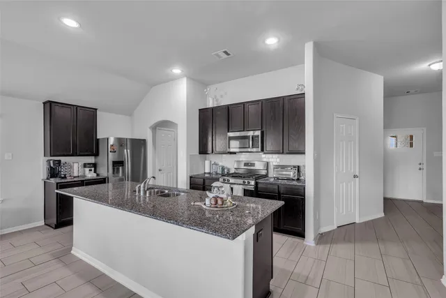 $272,700 | 15322 Laceleaf Trail, Houston, TX 77044