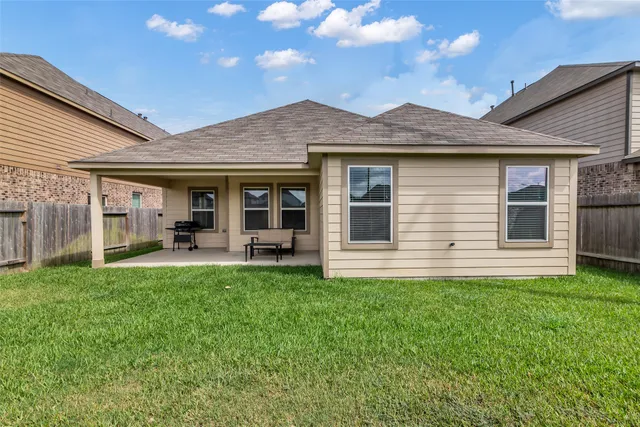 $272,700 | 15322 Laceleaf Trail, Houston, TX 77044