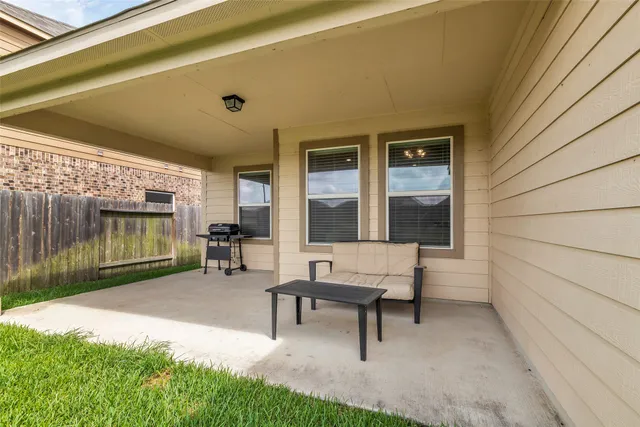 $272,700 | 15322 Laceleaf Trail, Houston, TX 77044