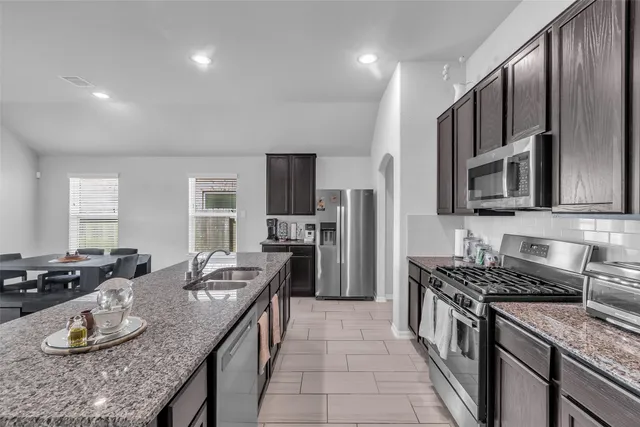 $272,700 | 15322 Laceleaf Trail, Houston, TX 77044