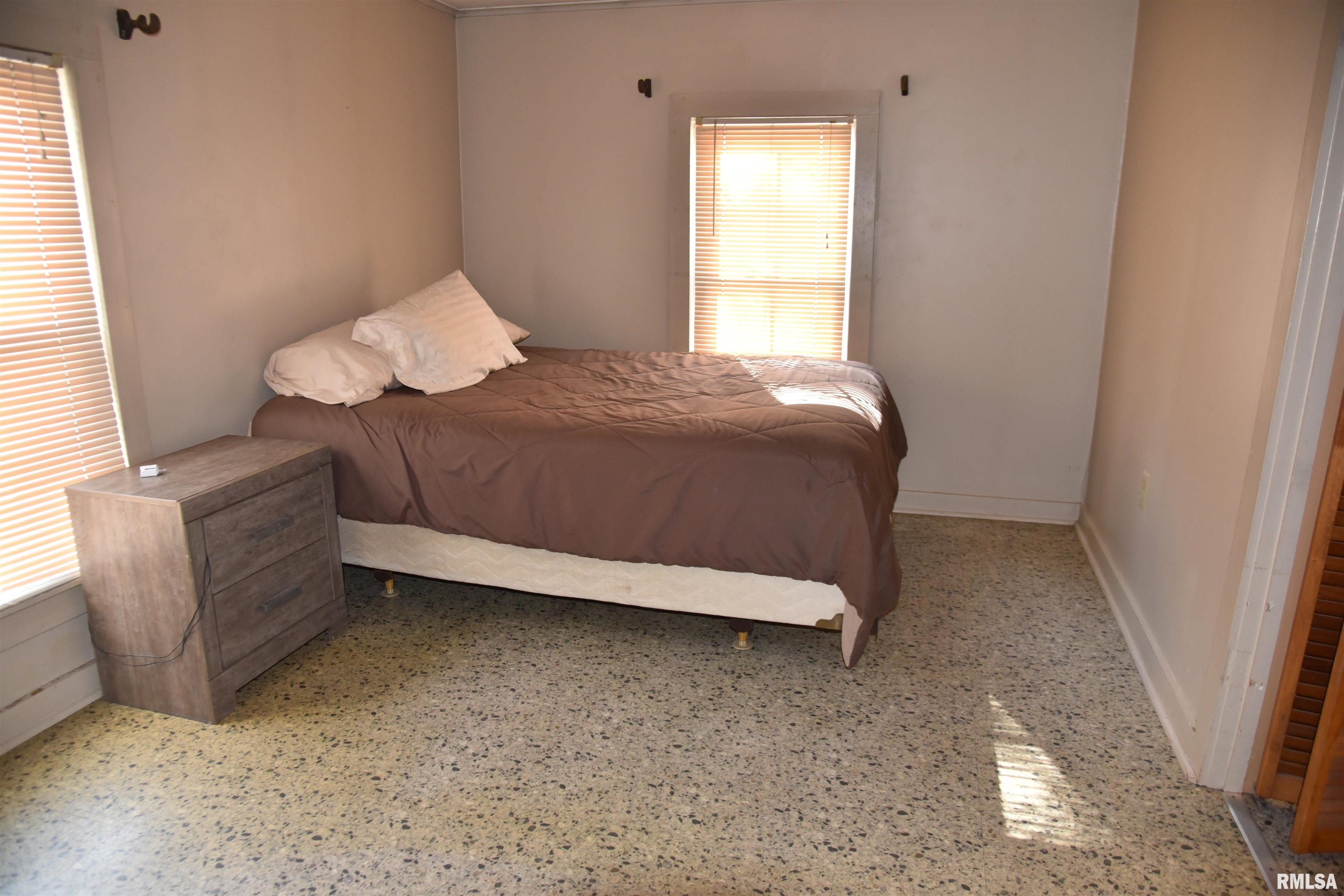 235 Dutton Chapel Road Herod, IL 62947 - Photo 18 of 38