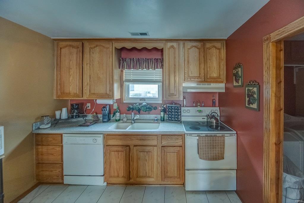 3506 Falling Springs Road Cahokia, IL 62206 - Photo 15 of 27