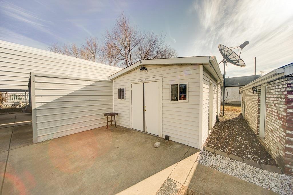 3506 Falling Springs Road Cahokia, IL 62206 - Photo 7 of 27