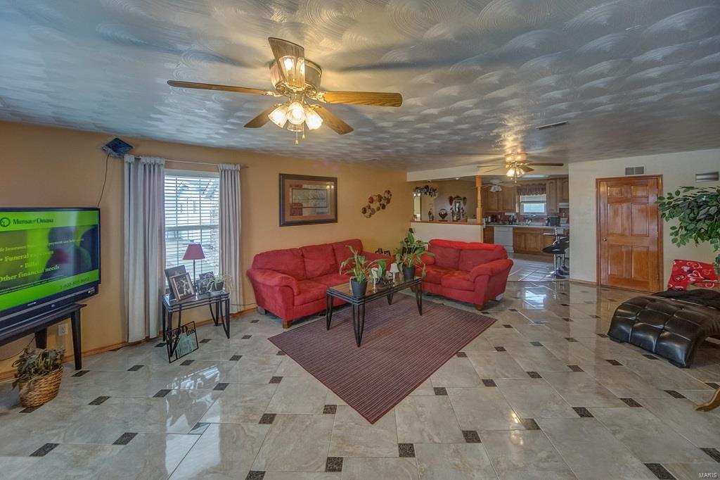 3506 Falling Springs Road Cahokia, IL 62206 - Photo 10 of 27