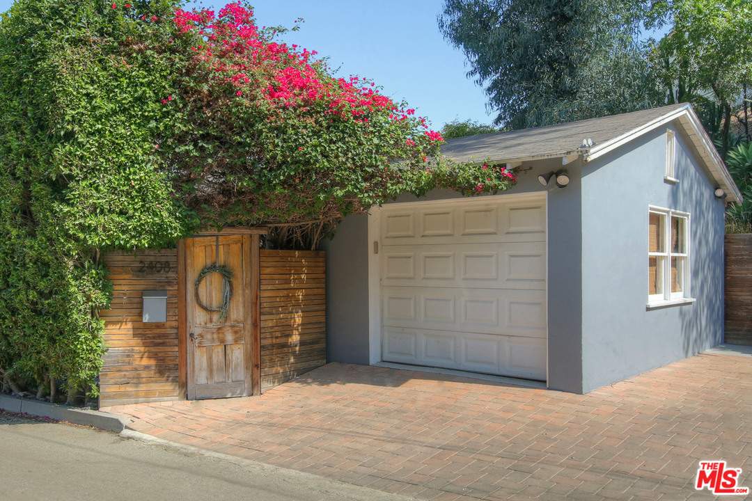 2408 Riverside Place Los Angeles, CA 90039 - Photo 1 of 20 Gallery Image 1