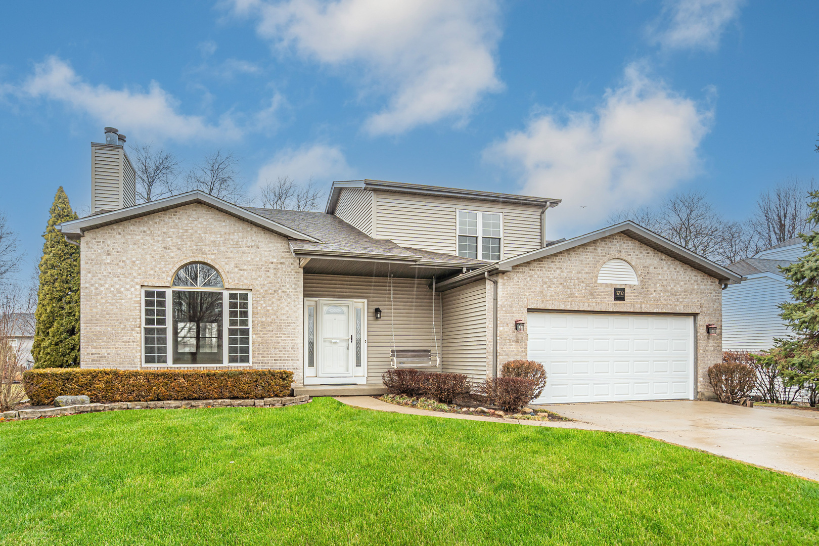 3702 Biscayne Road McHenry, IL 60050 - Photo 2 of 23