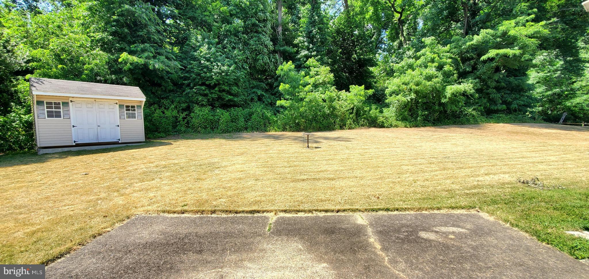207 Kingsley Road Cherry Hill, NJ 08034 - Photo 21 of 24 Backyard Patio