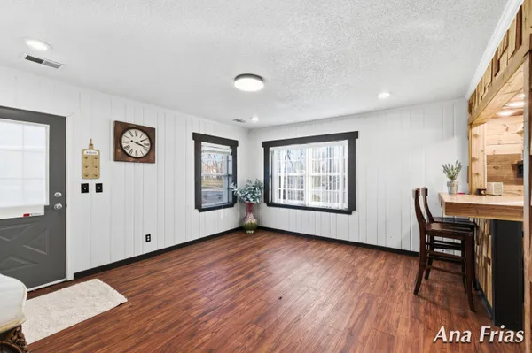 $238,900 | 3755 Jefferson Avenue Southeast, Wyoming, MI 49548