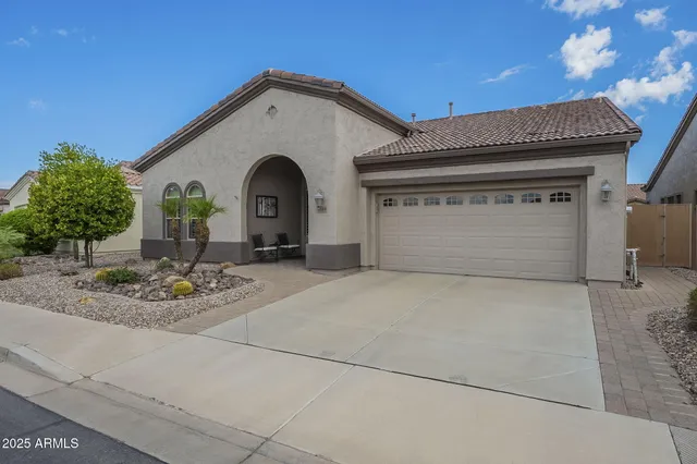 $645,000 | 4644 East Sourwood Drive, Gilbert, AZ 85298