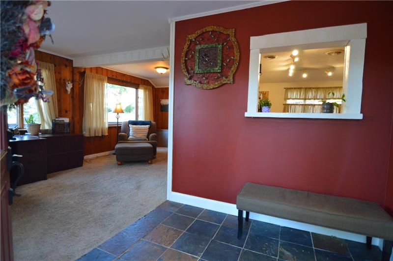 149 Thomas Road Canonsburg, PA 15317 - Photo 10 of 25 Gallery Image 10
